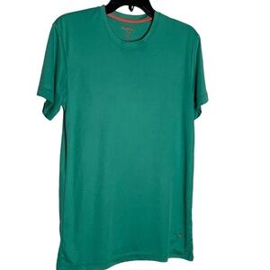 Breeze green performance tee. Size S